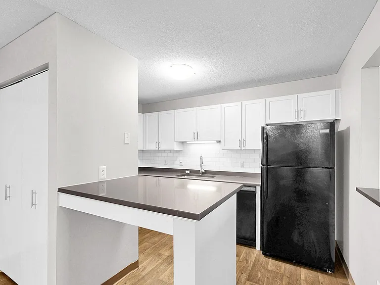 Audenn Apartments — Photo 24