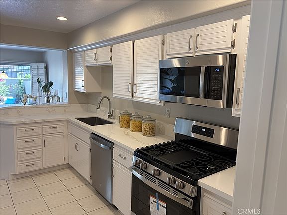 5th image of 8012 E Snowberry Ln
