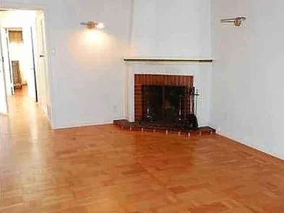 5th image of 37 Rockaway Ave