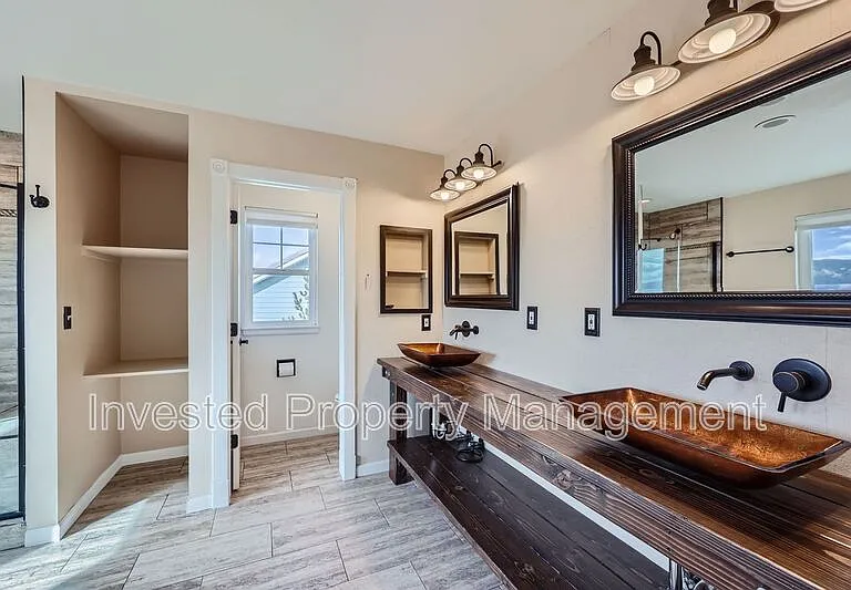 8819 Greensborough Pl — Photo 15