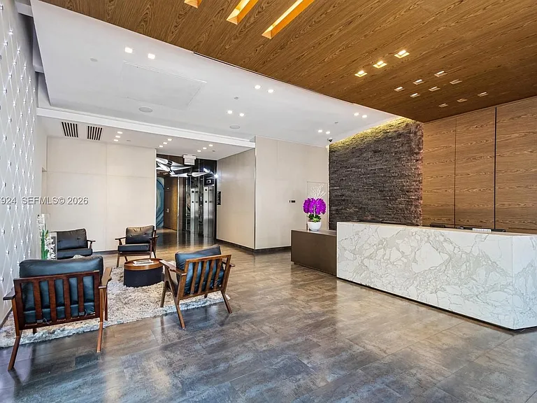 3250 NE 1st Ave #916 — Photo 4