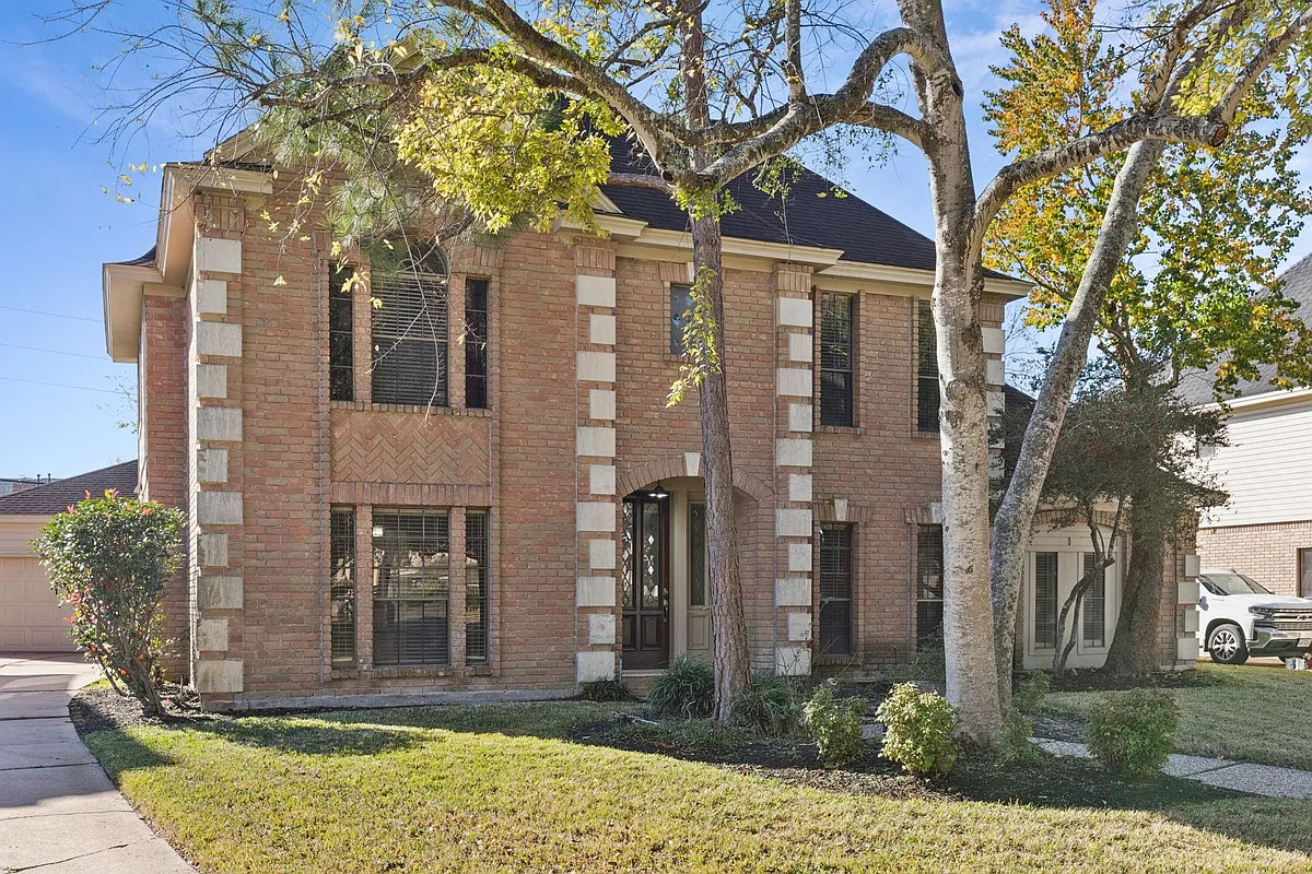 Building Photo - 14819 Walbrook Dr
