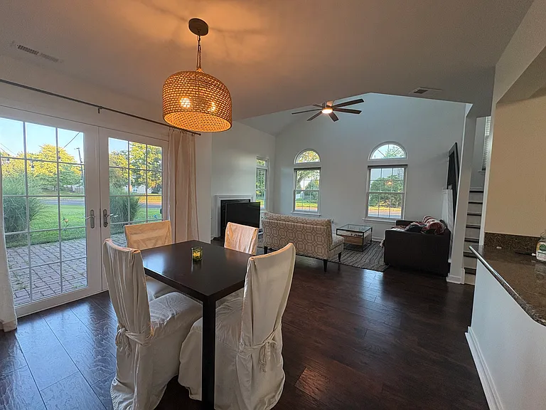 11 Crabapple Pl — Photo 7
