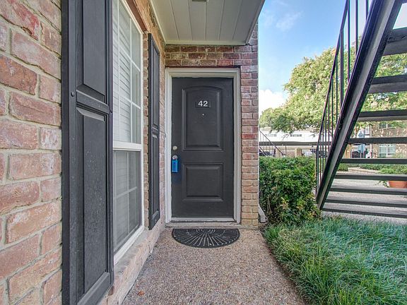 3rd image of 6402 Del Monte Dr APT 42