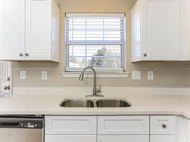 3300 Rockmill Dr — Photo 6