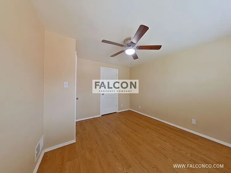 2431 Paseo Rd — Photo 7