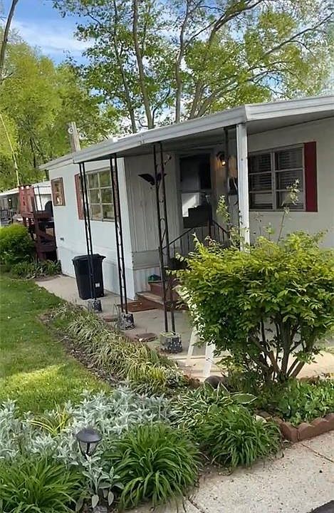 1st image of 3300 Peerless Ln