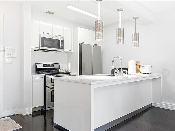 5th image of 64-05 Yellowstone Blvd #Penthouse 508