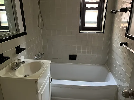 Rented by null | media 5