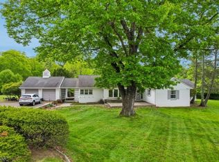 6 Saw Mill Rd, North Haledon, NJ 07508