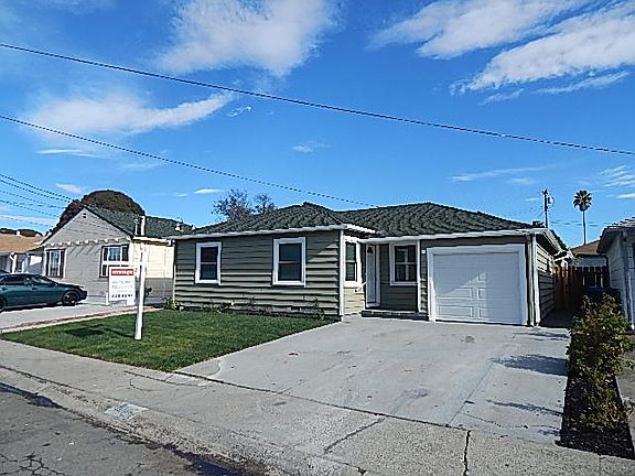 2nd image of 2430 Greenwood Dr