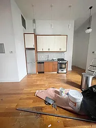Rented by MADEHOME