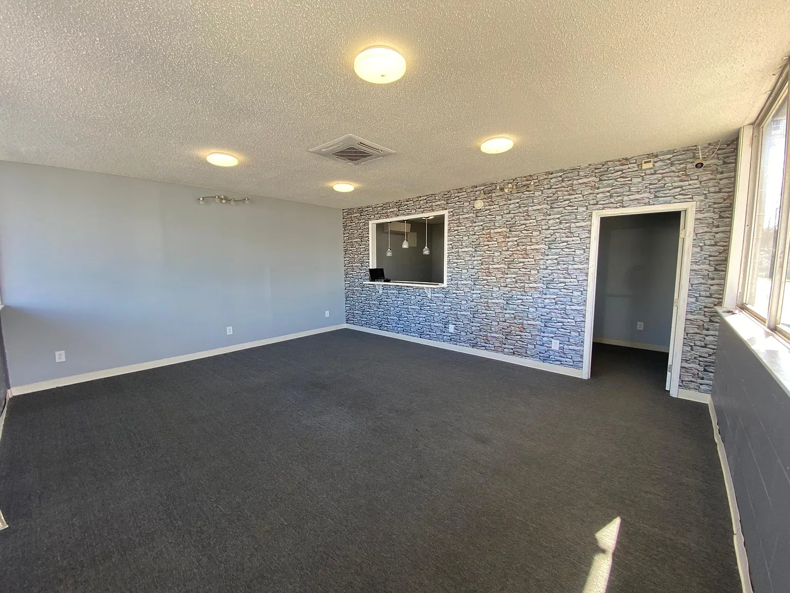 Studio, 1440 sqft, $1,150 — Photo 4