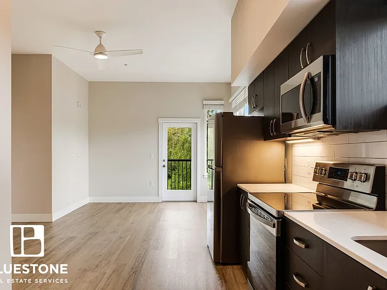 Brookside Apartments — Photo 36