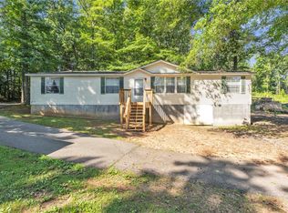 7401 Highway 24, Townville, SC 29689