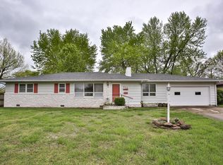 822 E Division St, Bolivar, MO 65613