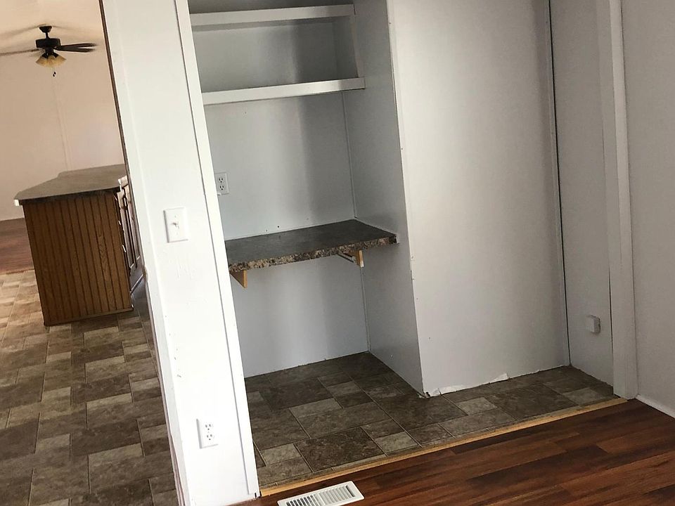 1st image of 4 Coral Dr