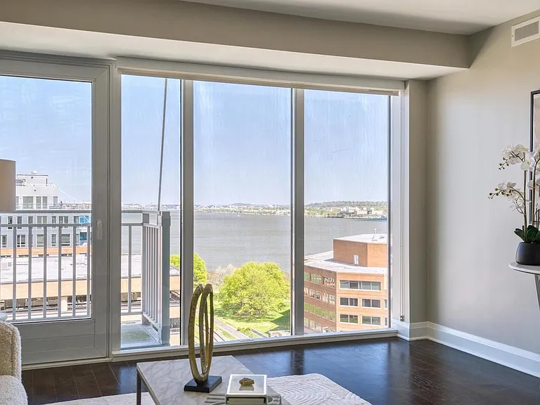 925 N Fairfax St #1004 — Photo 15