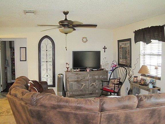 4th image of 1110 County Road 515