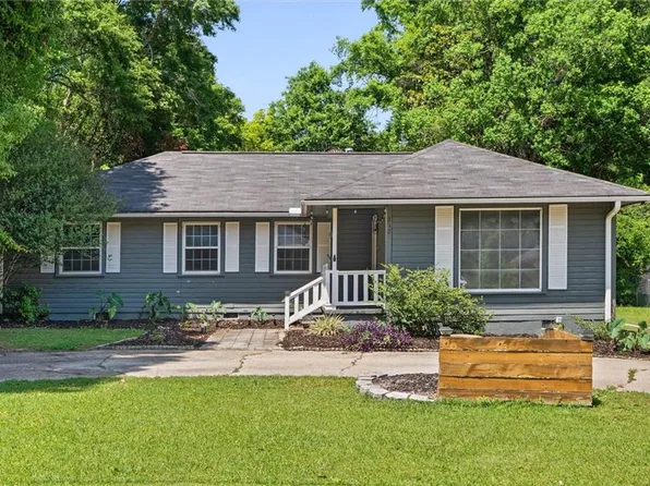 212 Valley Rd, Chickasaw, AL 36611