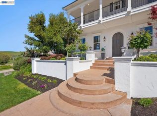 130 Tamarind Ln, Danville, CA 94526