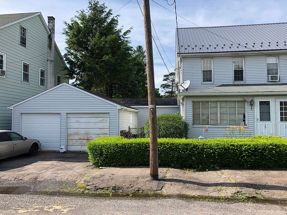 2nd image of 15 E Pine St