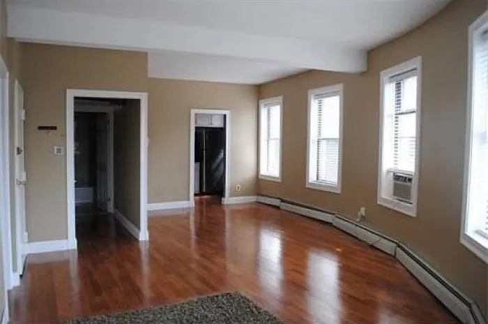 1880 Commonwealth Ave #10 — Photo 3