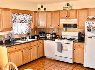 512 W Chestnut St, Pottstown, PA 19464