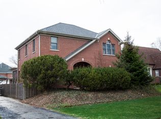 1900 S Fairview Ave, Park Ridge, IL 60068