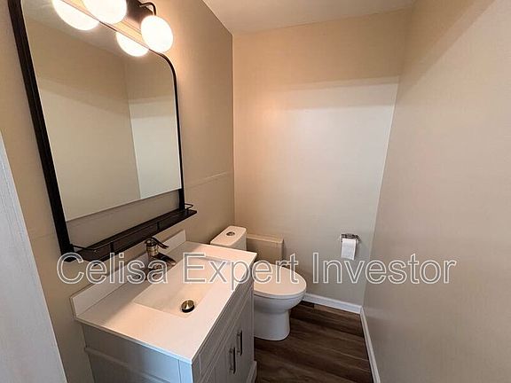 4th image of 2128 Broadway