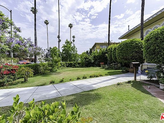 4th image of 2082 S Harvard Blvd