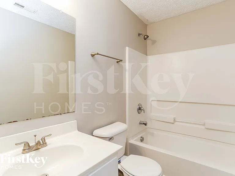 7399 Kenrich Dr — Photo 14