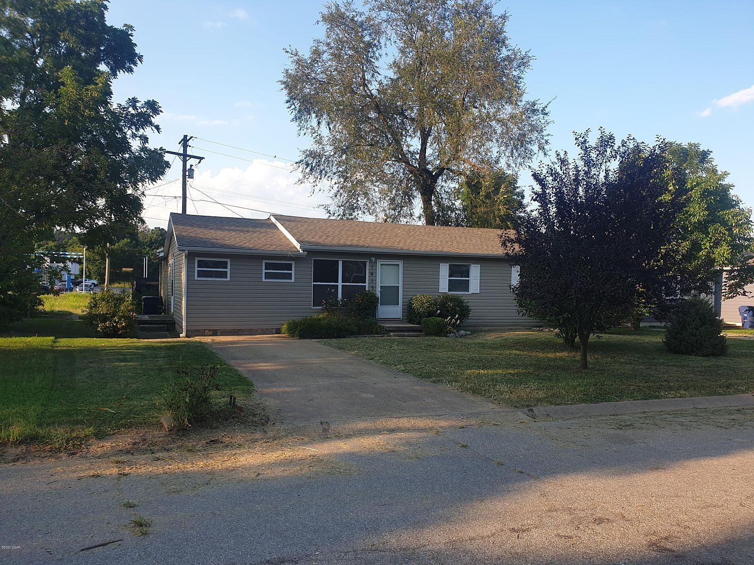 1413 Hillcrest Ter Neosho Mo 64850 Zillow