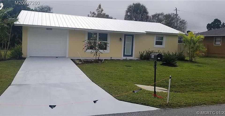 1st image of 918 SW 36th Ter
