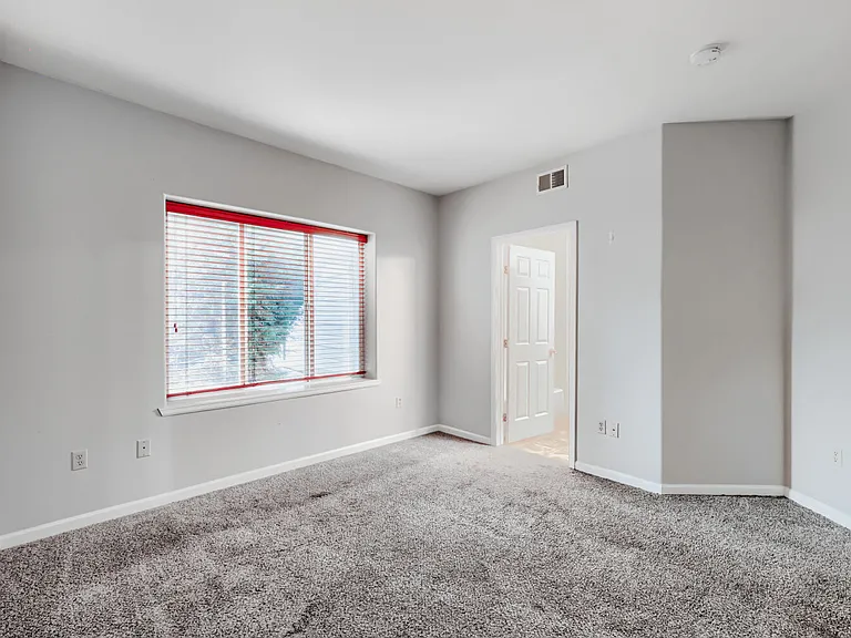 920 E Plum Creek Pkwy #106 — Photo 15