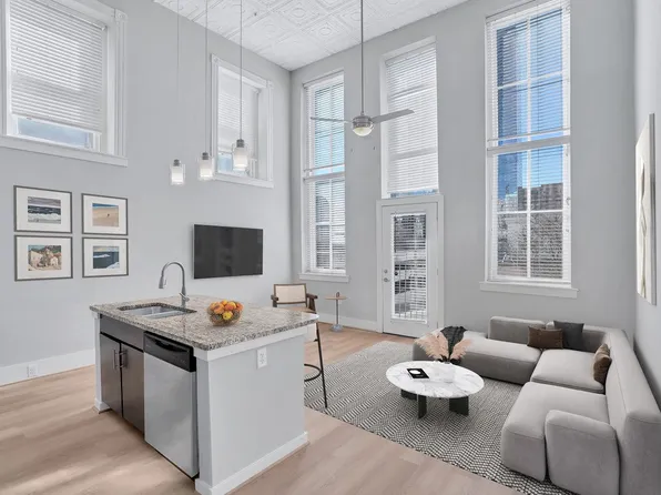 Centennial Apartments, 523 E Main St APT 305, Richmond, VA 23219