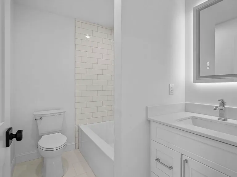 30 Manila Ave #1A — Photo 8