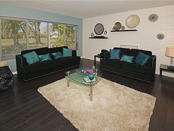 5th image of 409 Snell Isle Blvd NE #409