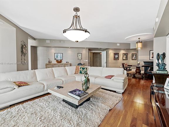 5th image of 333 Las Olas Way APT 2305