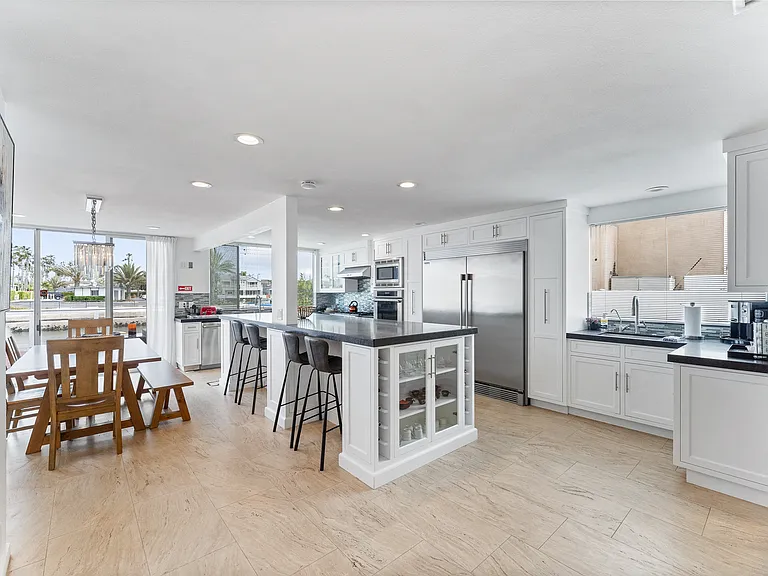 16892 Baruna Ln — Photo 38