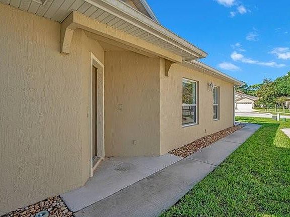 5th image of 208 Lamonte Point Ct