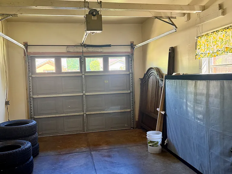 717 Dallas St — Photo 14
