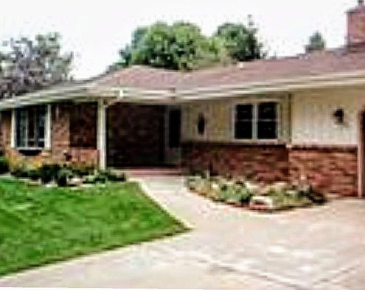 1st image of 5770 Weymouth Dr