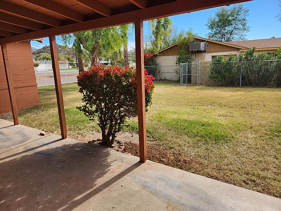 3rd image of 1141 E Orchid Ln