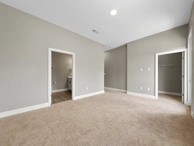 2105 Broome St — Photo 19