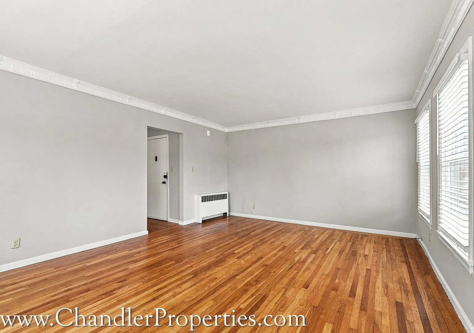 2710 Cabrillo Street Apartments — Photo 3