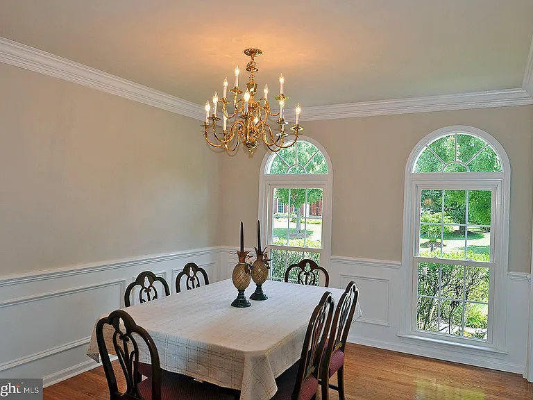 6610 Ashmere Ln — Photo 10