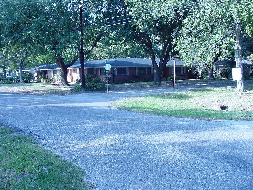 2nd image of 3481 Highway 82 W