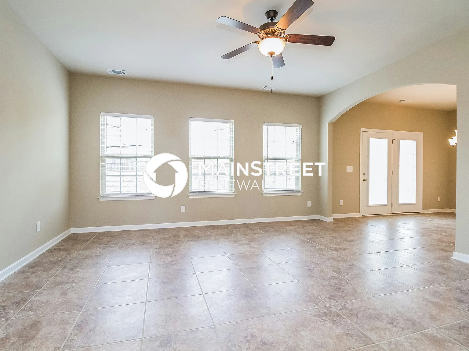 1111 Harmony Ln — Photo 3