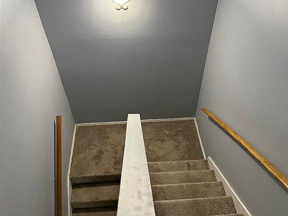 4th image of 720 Coventry Ln APT K